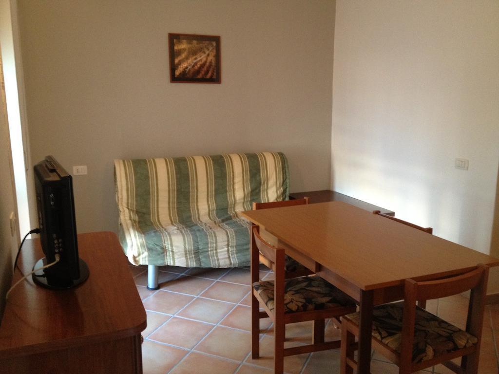 La Contessa Aparthotel Santa Teresa Gallura Room photo